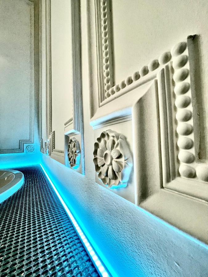 Enzo Capo Jacuzzi Andrassy Apartment Budapest Ngoại thất bức ảnh
